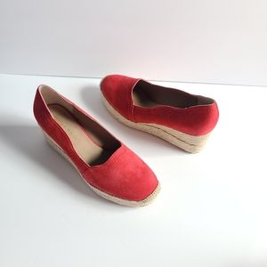 NEW BETTYE MULLER concept suede red espadrilles
